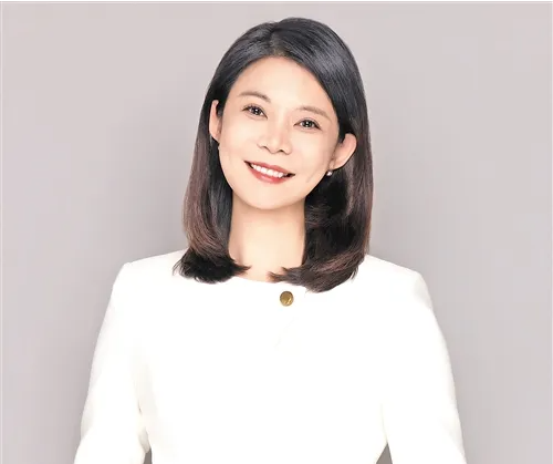 丰顺美女精英：智慧、才情与担当的完美融合