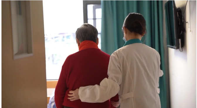 梅州市全面推开长期护理保险 为失能人员撑起“幸福保护伞”